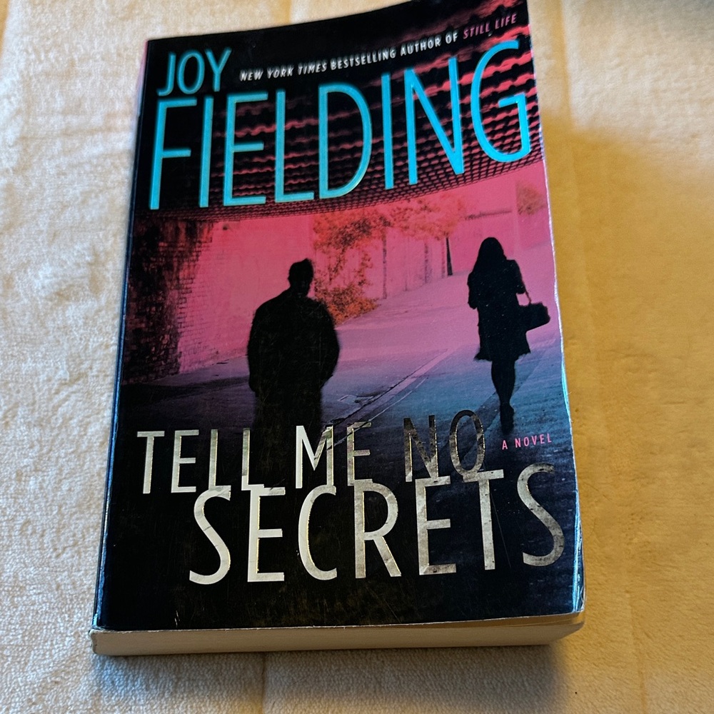 👁️4/$10👁️ tell me no secrets by Joy Fielding